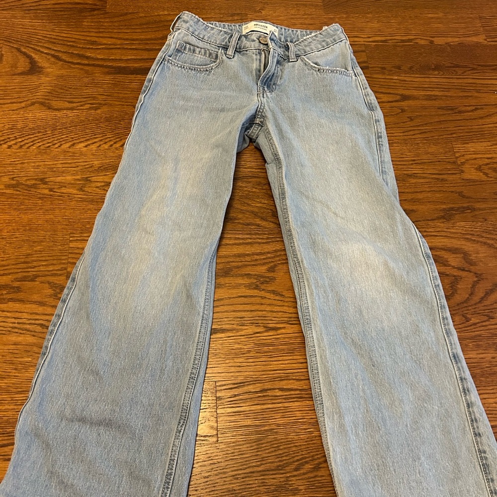 Women’s low rise (short) baggy Hollister Jeans